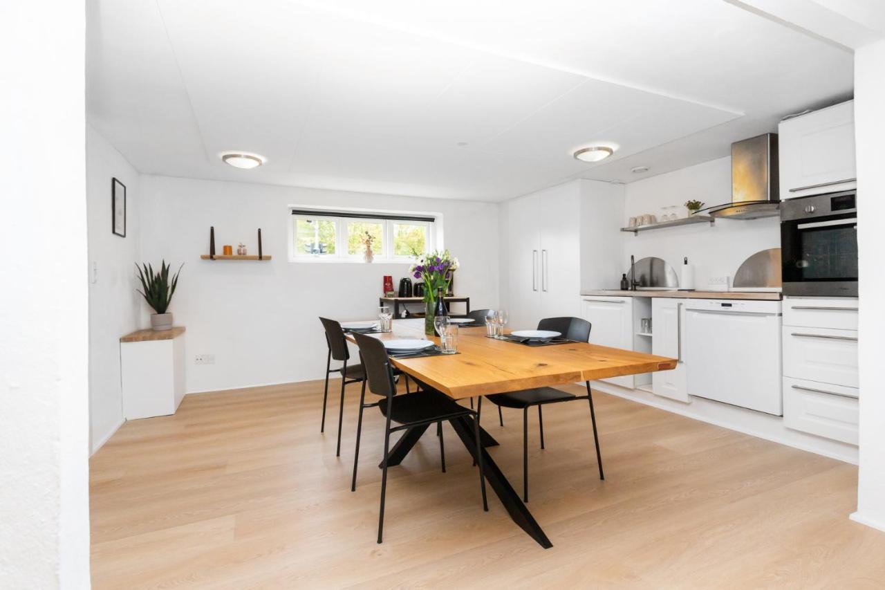 Hojbjerg Moderne & Fuldt Udstyret Lejlighed M.Plads Til 4 מראה חיצוני תמונה